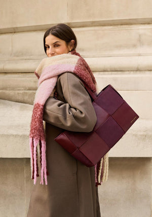 TAYA WOVEN SUEDETTE TOTE BAG