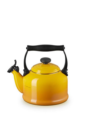 Le Creuset Classic Traditional Kettle, Nectar