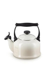 Le Creuset Classic Traditional Kettle, Meringue