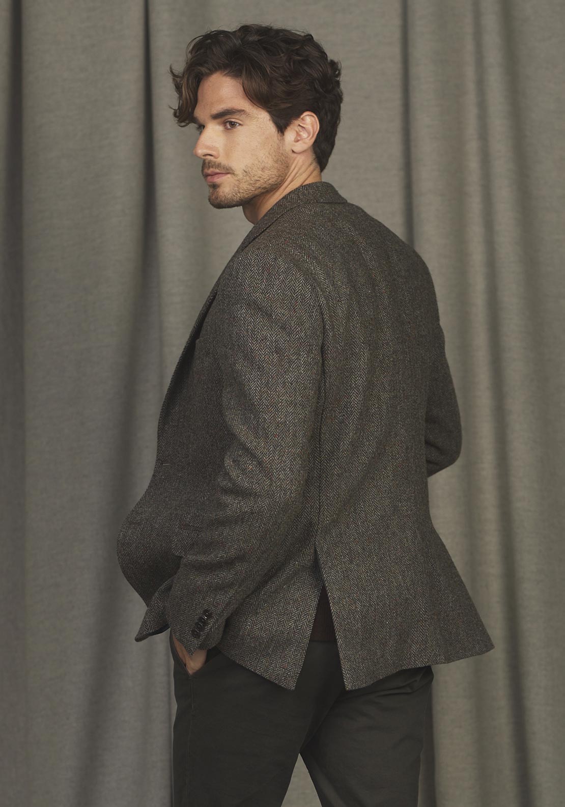 Magee 1866 Grey Blazer Tweed Finn Donegal Tweed 2-Piece Suit In