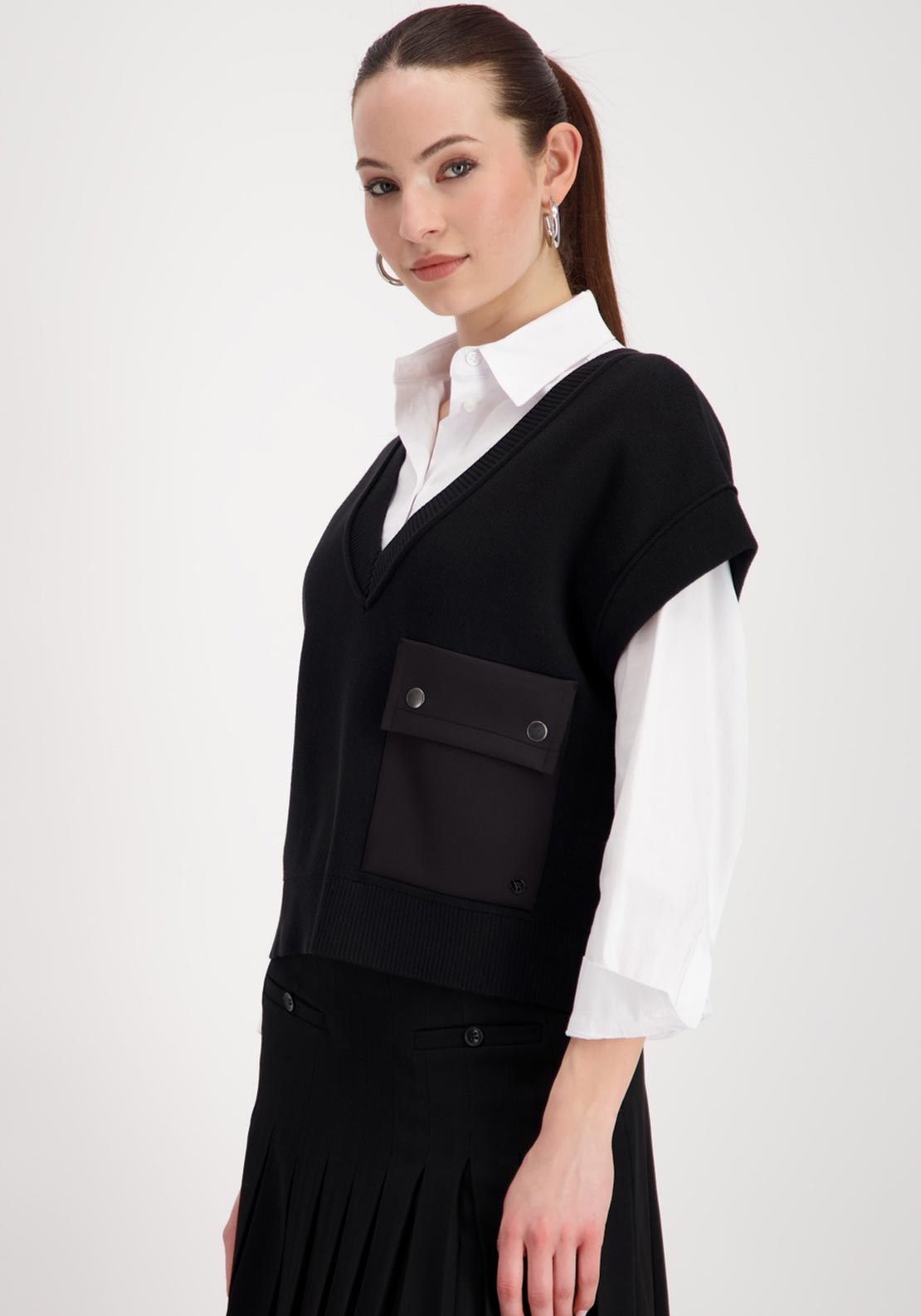 MONARI V NECK PULLUNDER