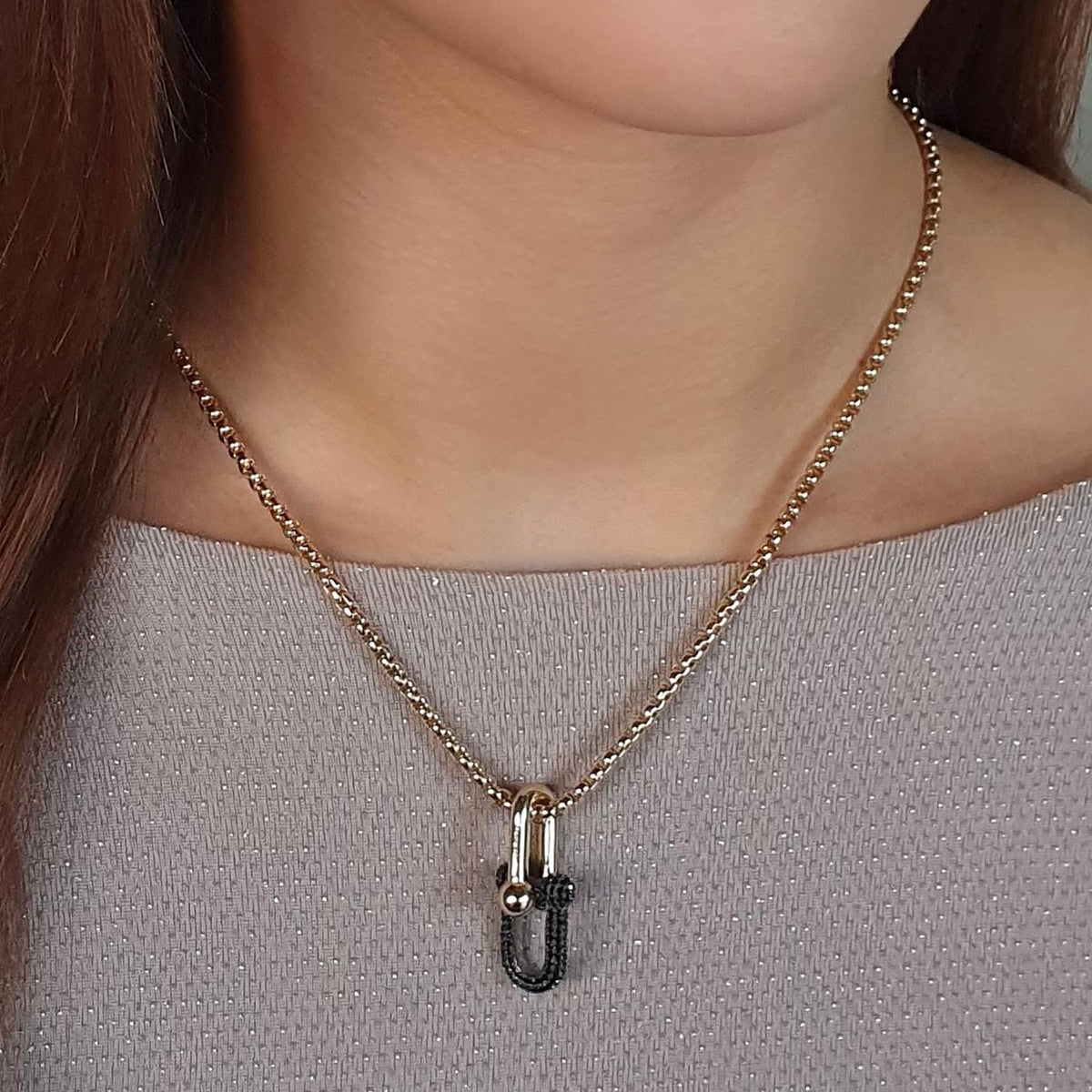 Absolute Statement Link Bar Neclace, Gold & Black
