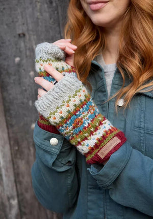 Pachamama Iona  Handwarmer, Burgundy