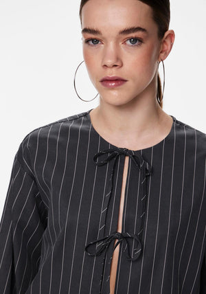 Pieces Tie Long Sleeved Top, Grey
