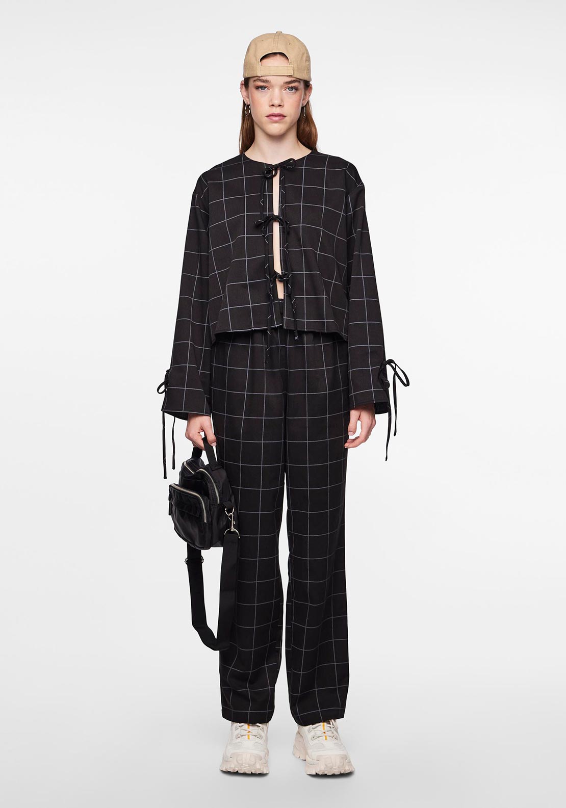 Pieces NYS Straight Leg Trouser, Black