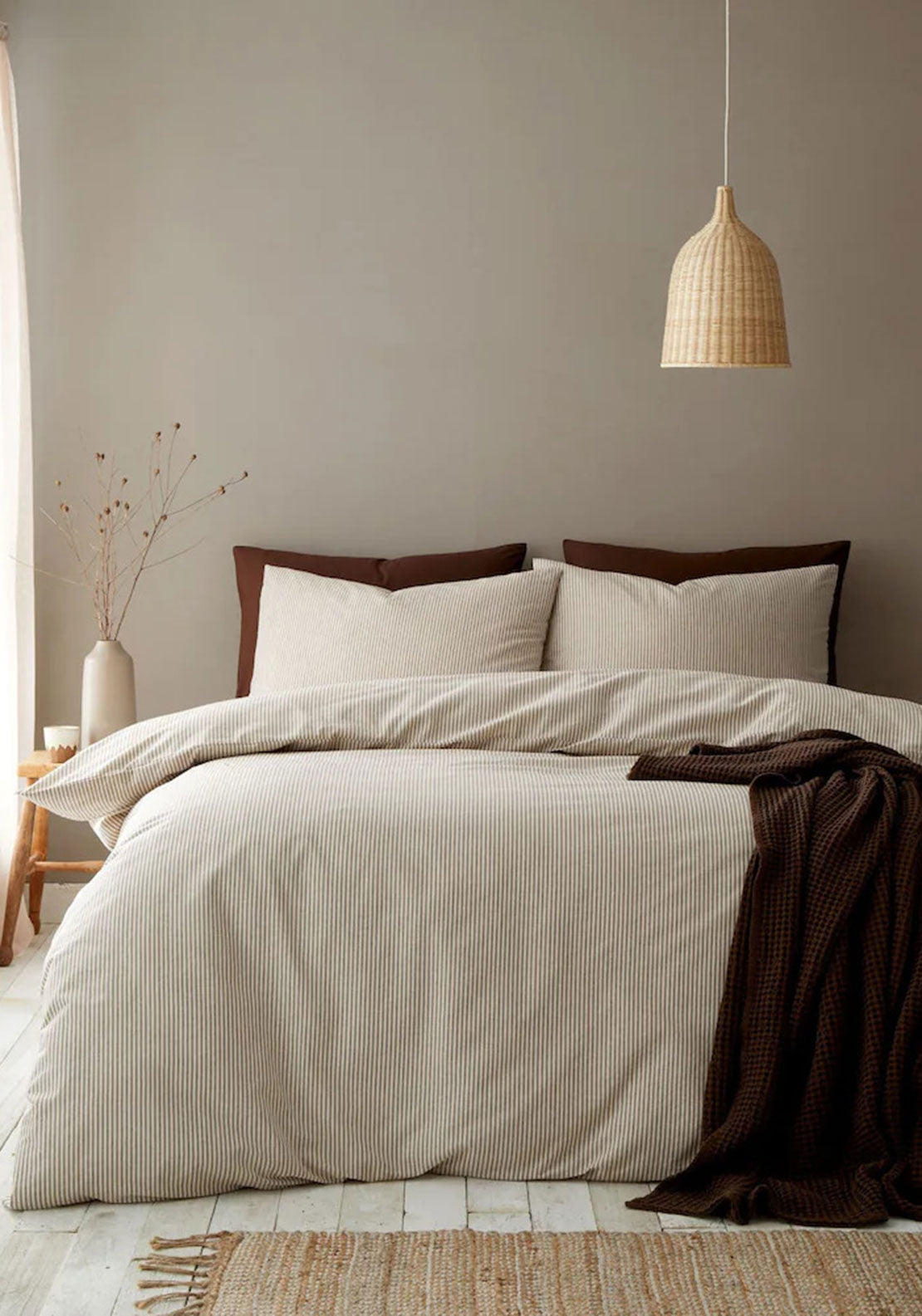 Pineapple Elephant Cotton Rich Narrow Stripe Duvet Cover Set, Natural Mole