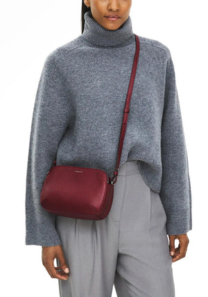 MEDIUM ZIPTOP CROSSBODY