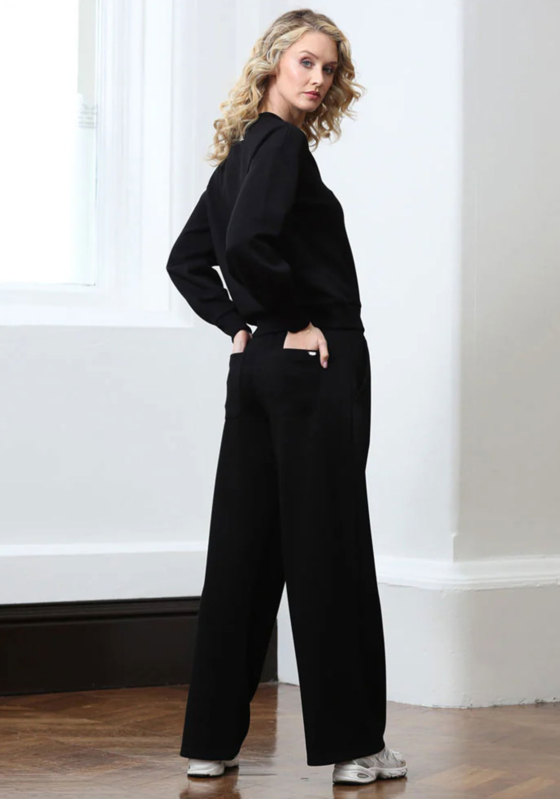 Rant & Rave Relax & Renew Juno Short Leg Joggers, Black
