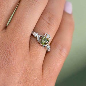 Solvar August Birthstone Claddagh Ring, Silver