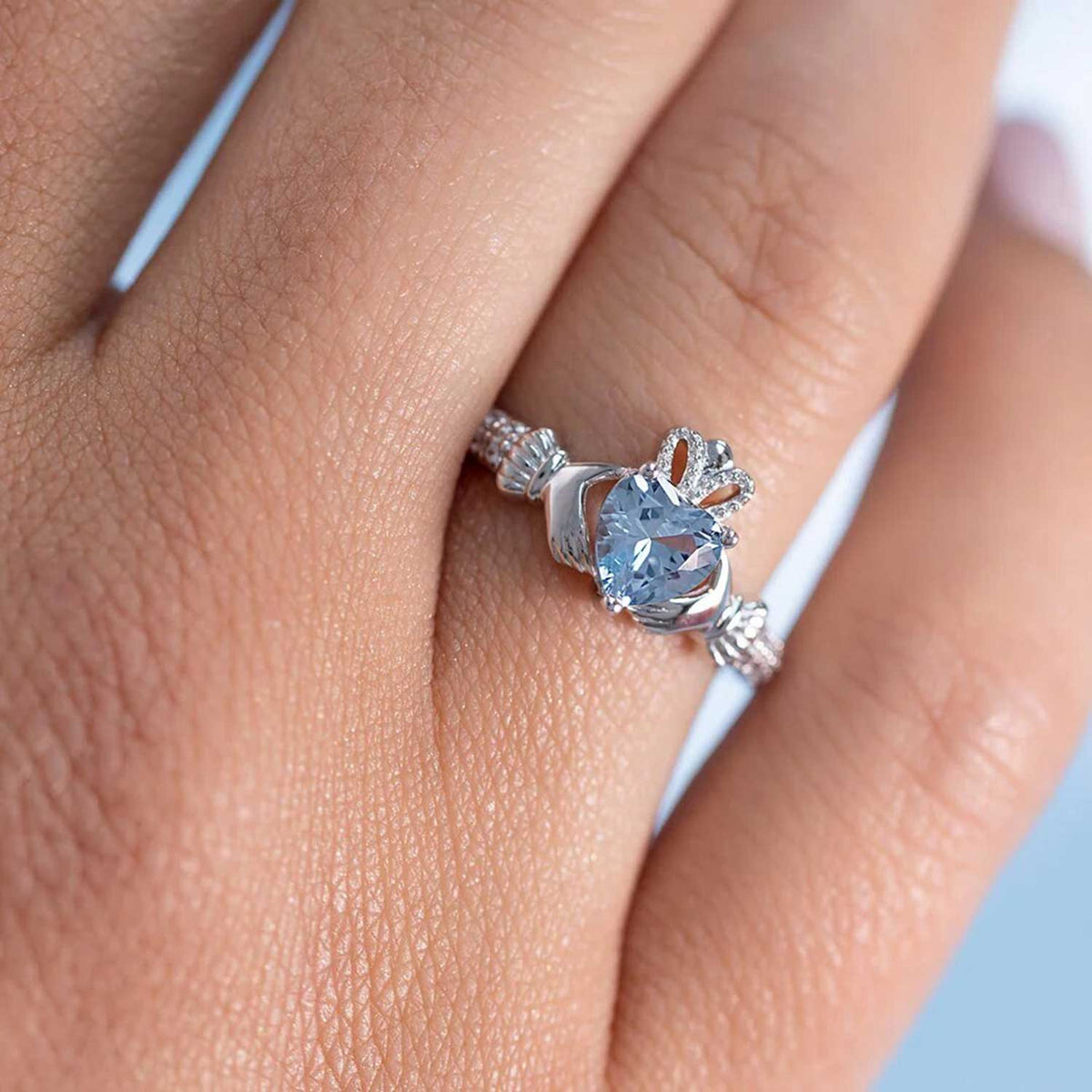 Solvar December Birthstone Claddagh Ring, Silver