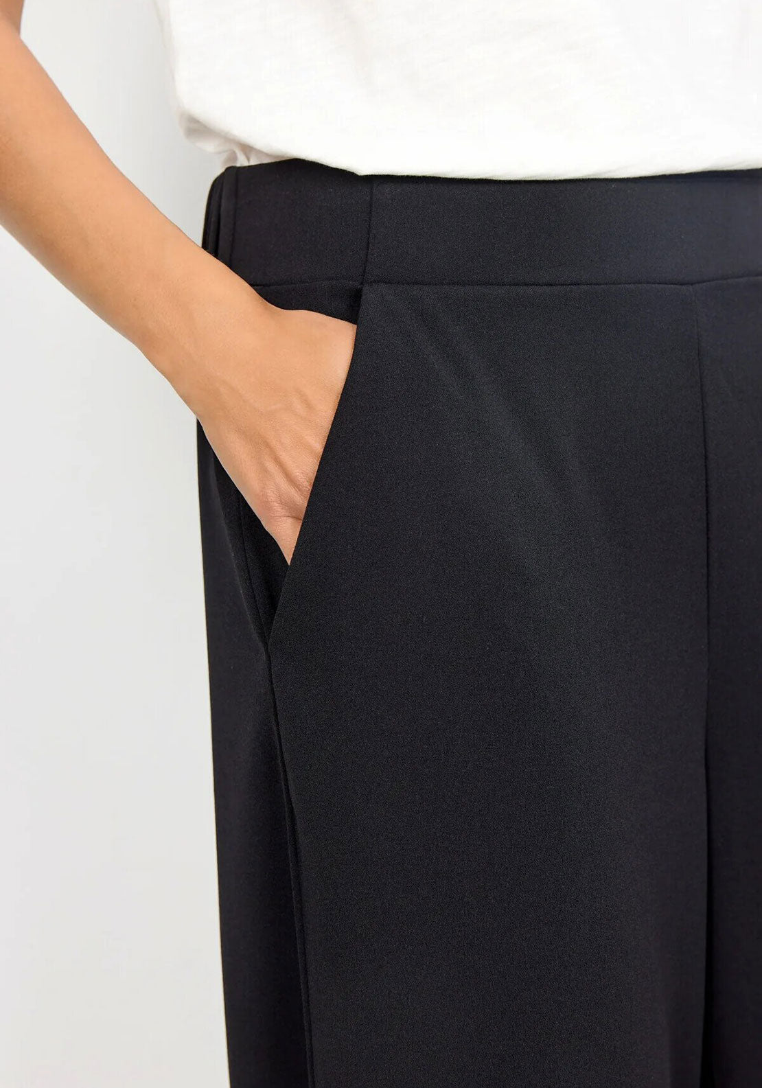 Soyaconcept Siham Wide Leg Culottes, Black