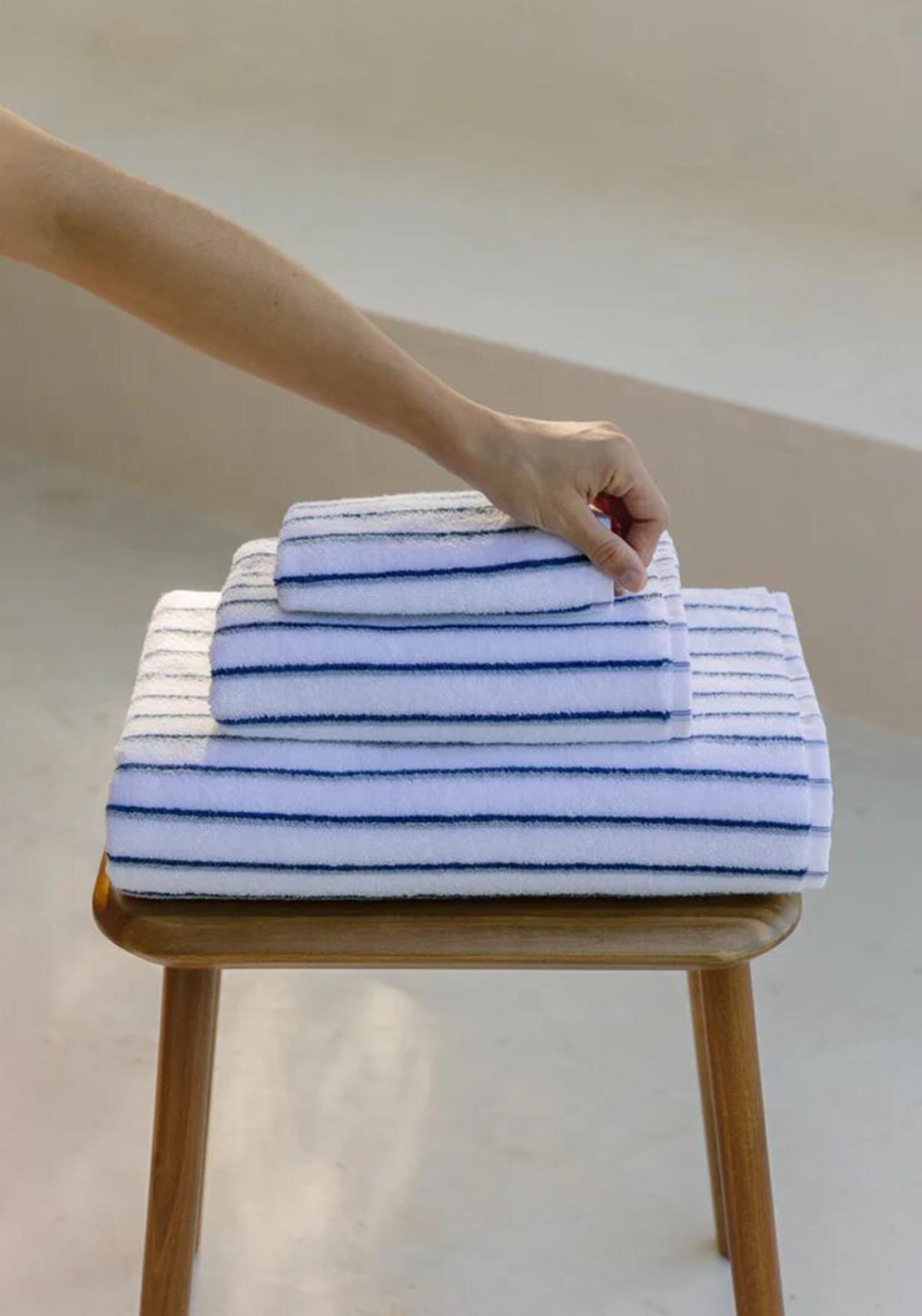 TORRES NOVAS Lima Stripe Towel, Blue & Grey