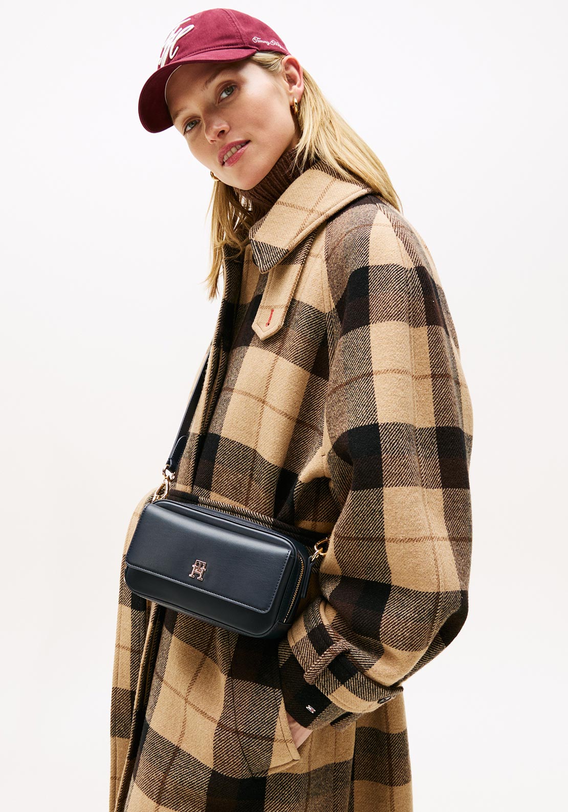 Tommy Hilfiger TH Icon Camera Crossbody Bag, Navy