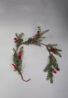 Verano Garland With Pine & Berries