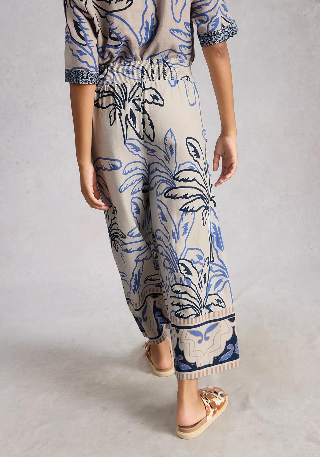 White Stuff Shelly Linen Cropped Trousers, Taupe