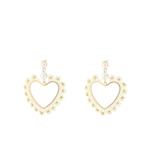Angela D’Arcy Pearl Love Heart Earrings, Gold