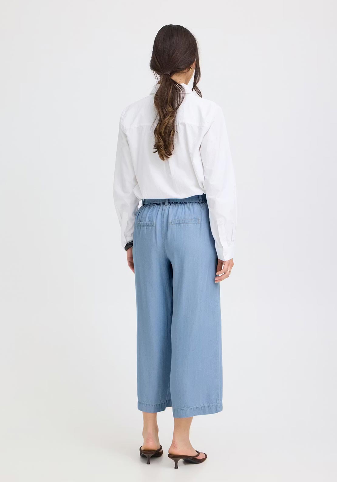 B. Young Kosmo Cropped with Belt Trousers, Light Blue