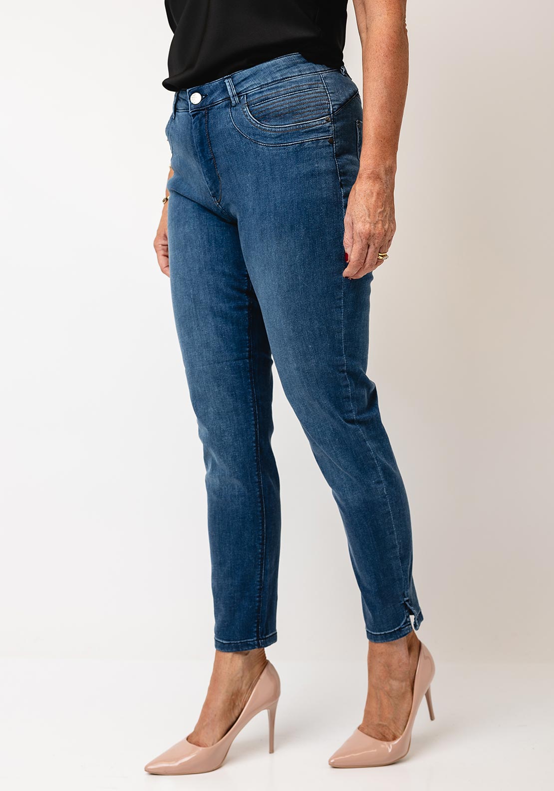 Suzanne Slim Leg Cool Denim 31