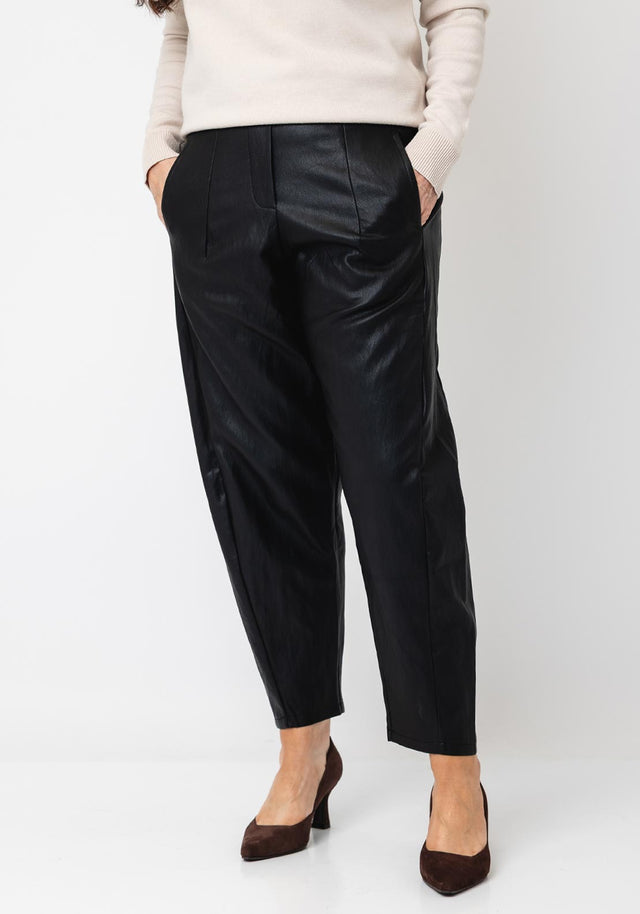 DARLING PVC CROPPED BARREL TROUSER