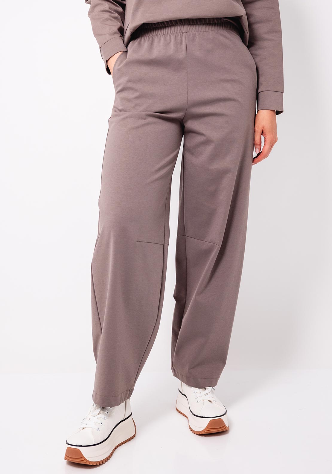 d.e.c.k by Decollage Wide Leg Joggers, Taupe
