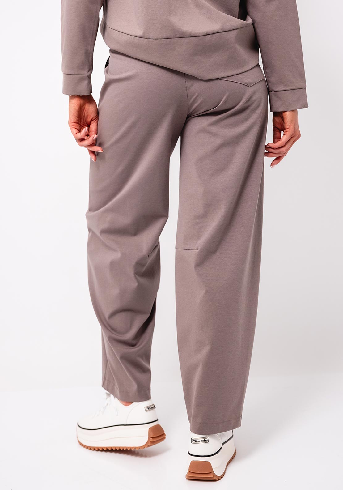 d.e.c.k by Decollage Wide Leg Joggers, Taupe