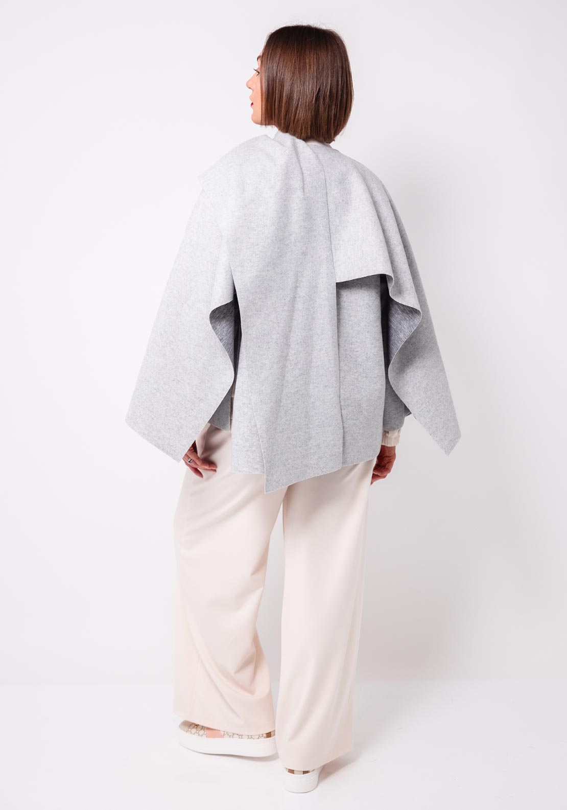 d.e.c.k by Decollage One Size Draped Cape, Grey