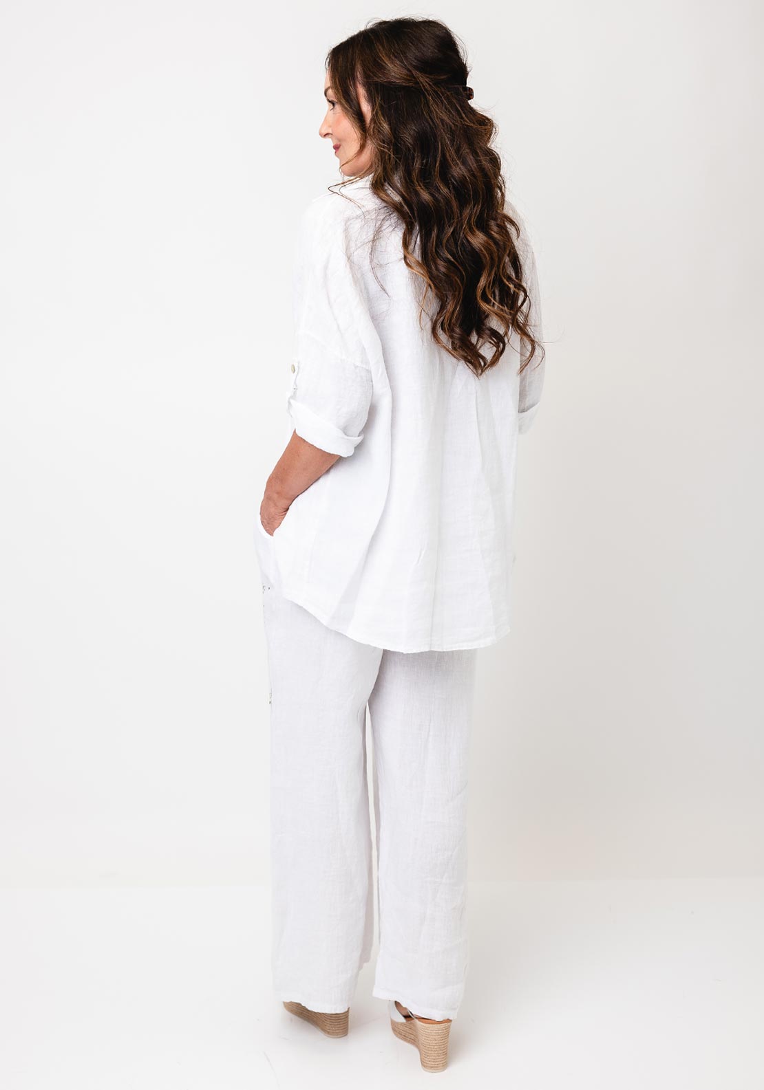 d.e.c.k by Decollage One Sized Linen Shirt, White