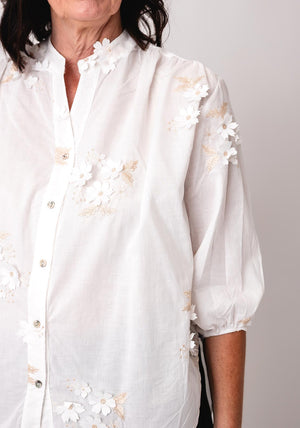 d.e.c.k by Decollage One Size 3D Flower Blouse, White
