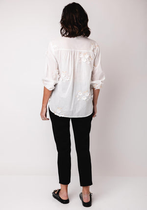 d.e.c.k by Decollage One Size 3D Flower Blouse, White