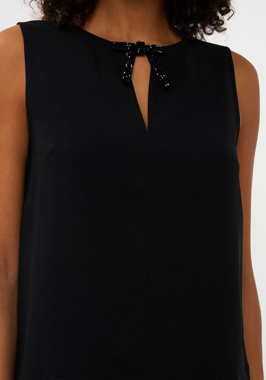 Esqualo Bow Detail Keyhole Top, Black