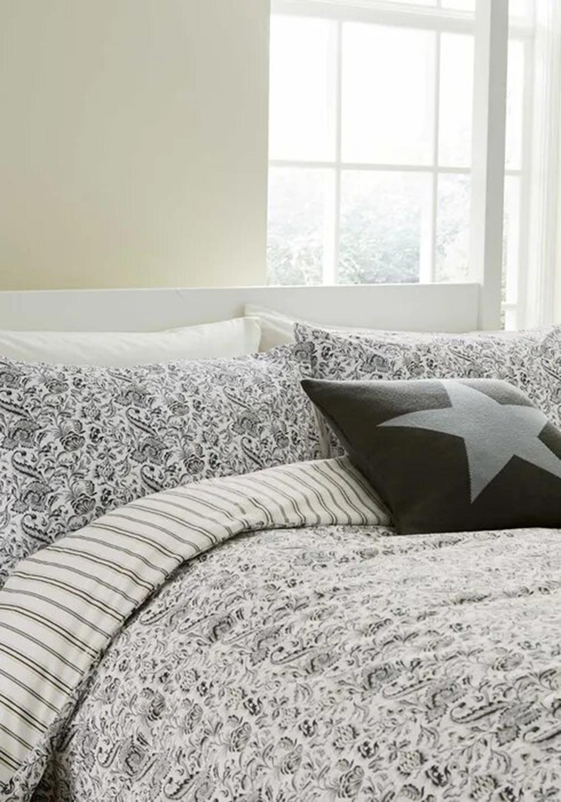 Helena Springfield Byron Paisley Print Duvet Set, Grey Multi