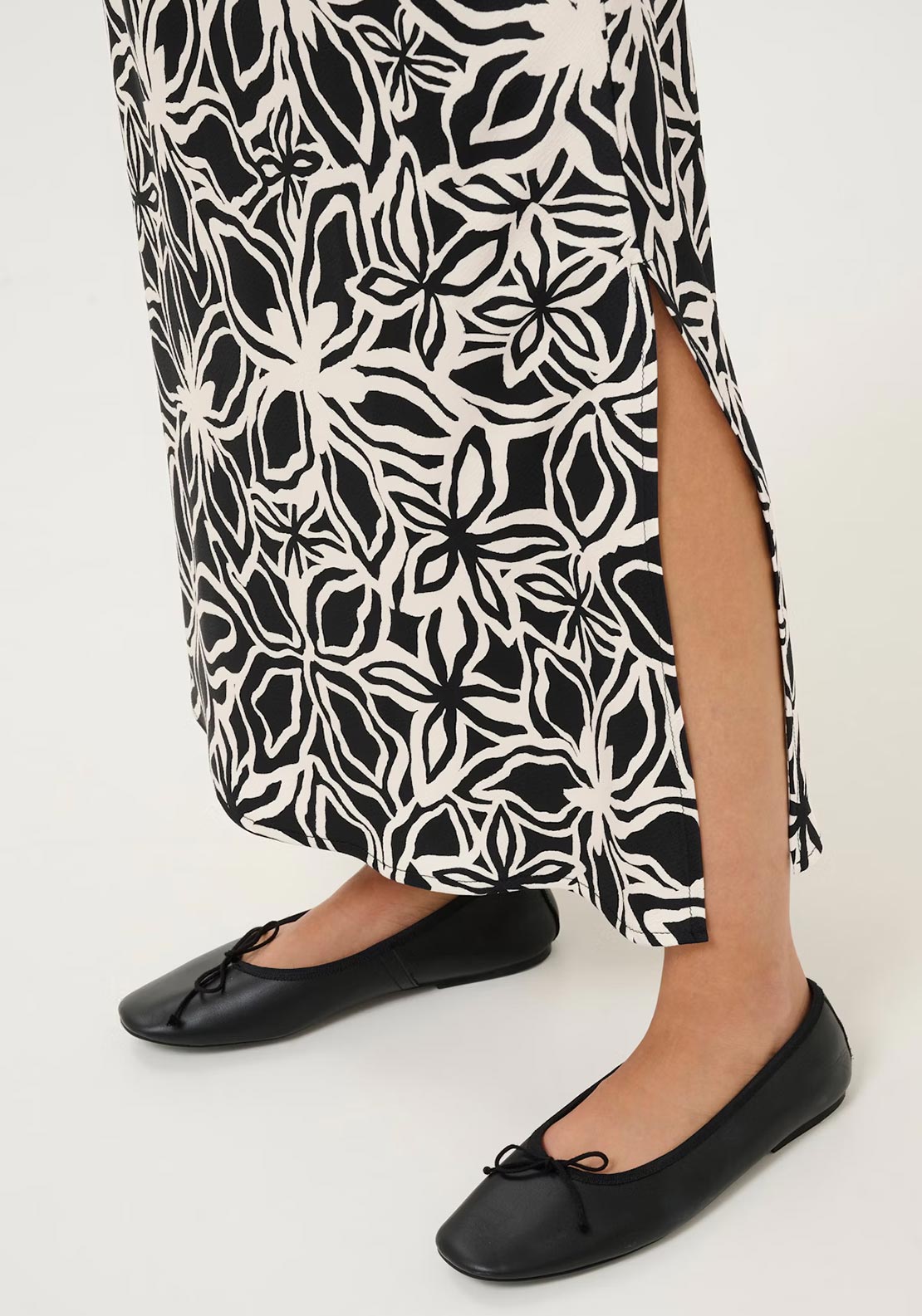 Kaffe Vera Floral Print Skirt, Black and Cream