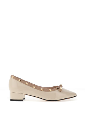 Loretta Vitale Patent Stud Detailed Pumps, Beige