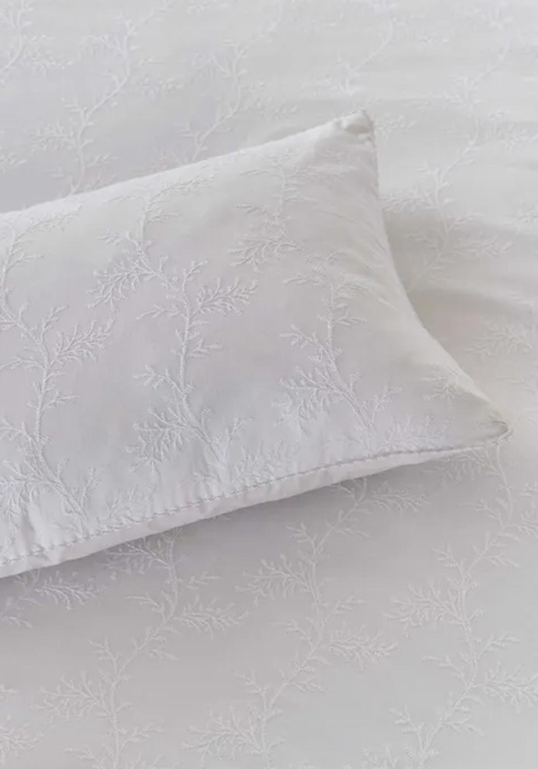 Murmur Bea Floral Embroidered Duvet Set, White