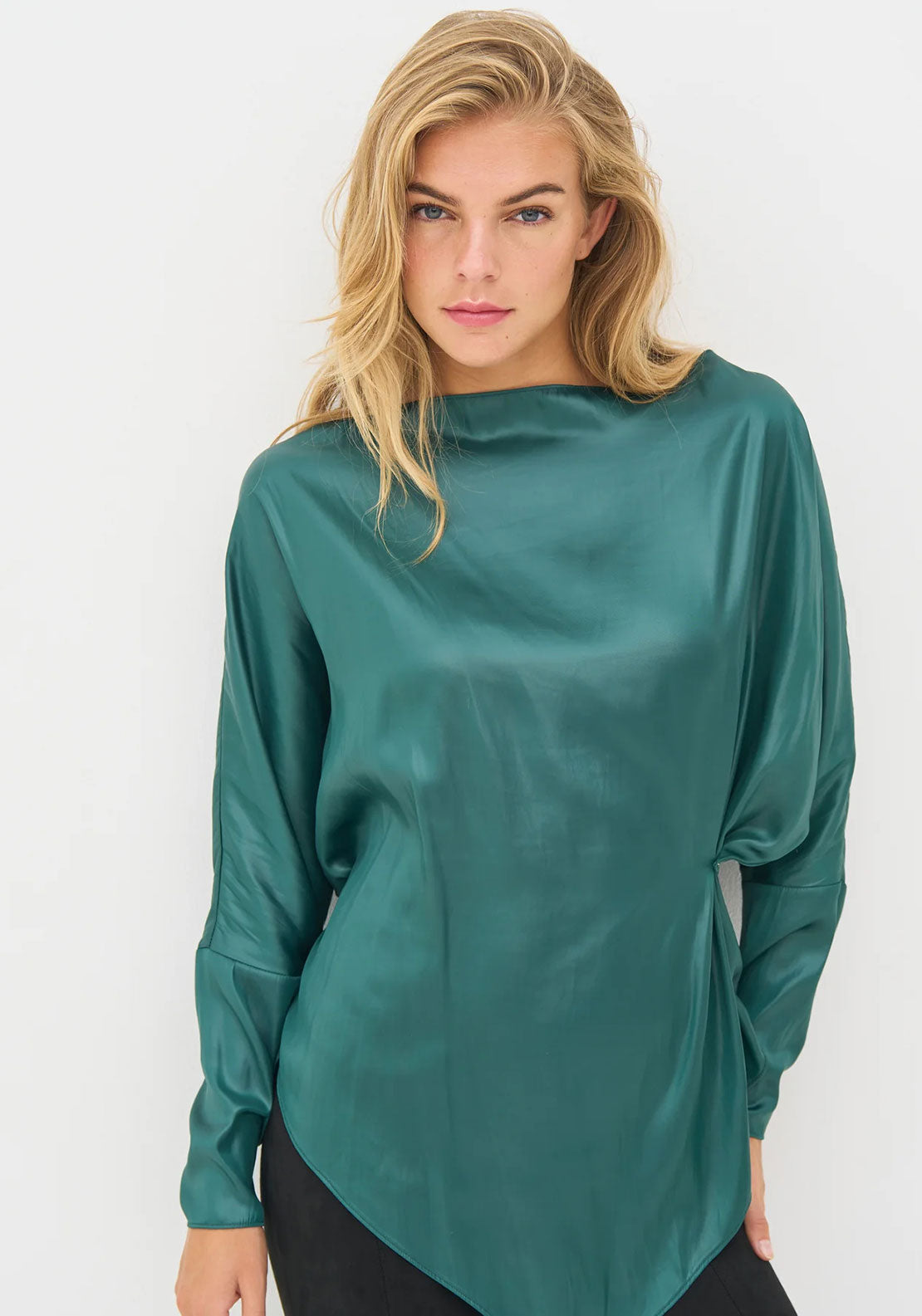 Nu Denmark Boel Ruched Silky Top, Green
