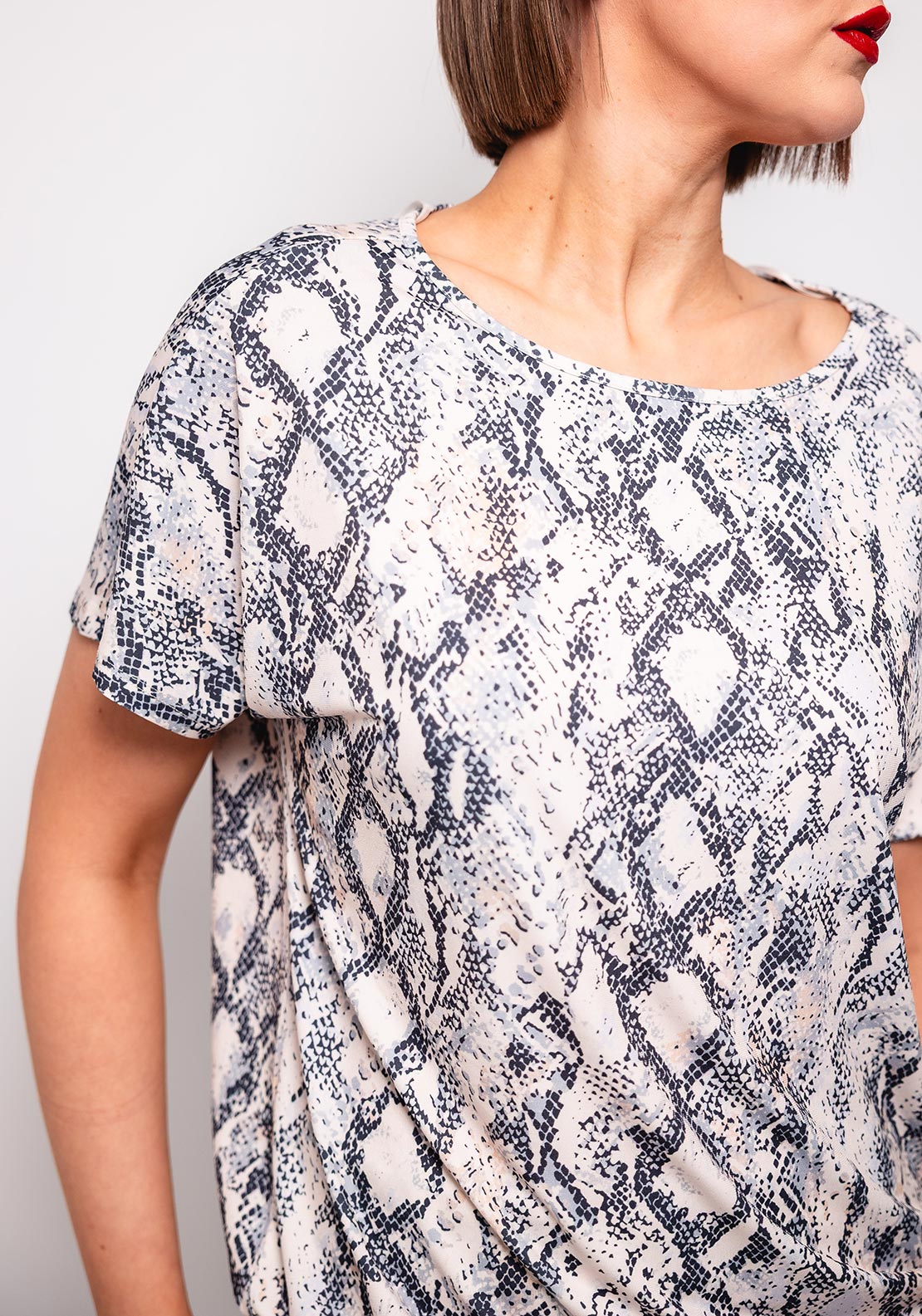 Oui Snake Print Jersey Tie Trim Top, Beige Multi
