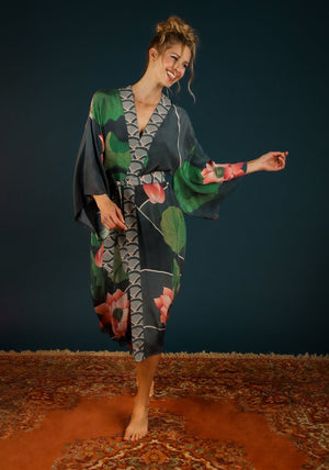Powder Luxury Kimono Crane at Sunset Design, Multi