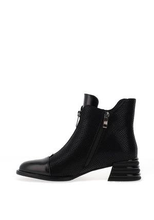 ESSENTIAL FOOTWEAR SHOE
