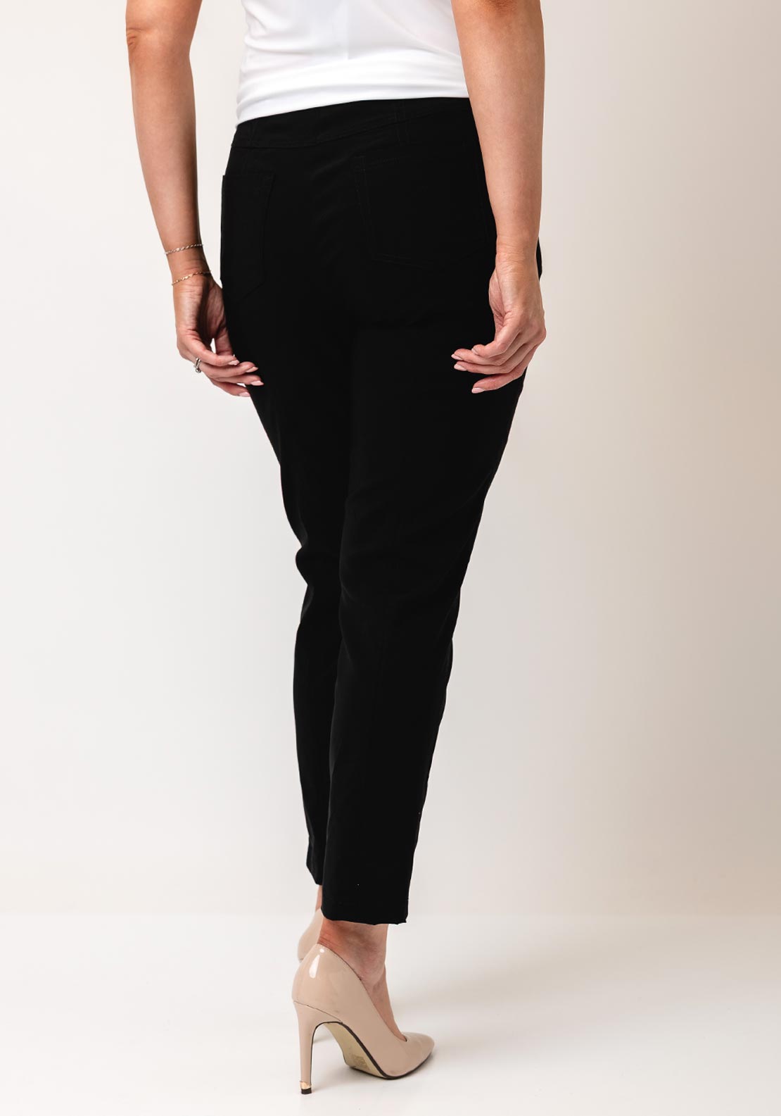 Robell Bella 09 Petite Ankle Grazer Trousers, Black