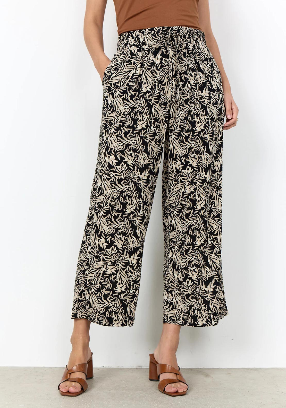 Soyaconcept Leaf Print Casual Trousers, Black and Beige