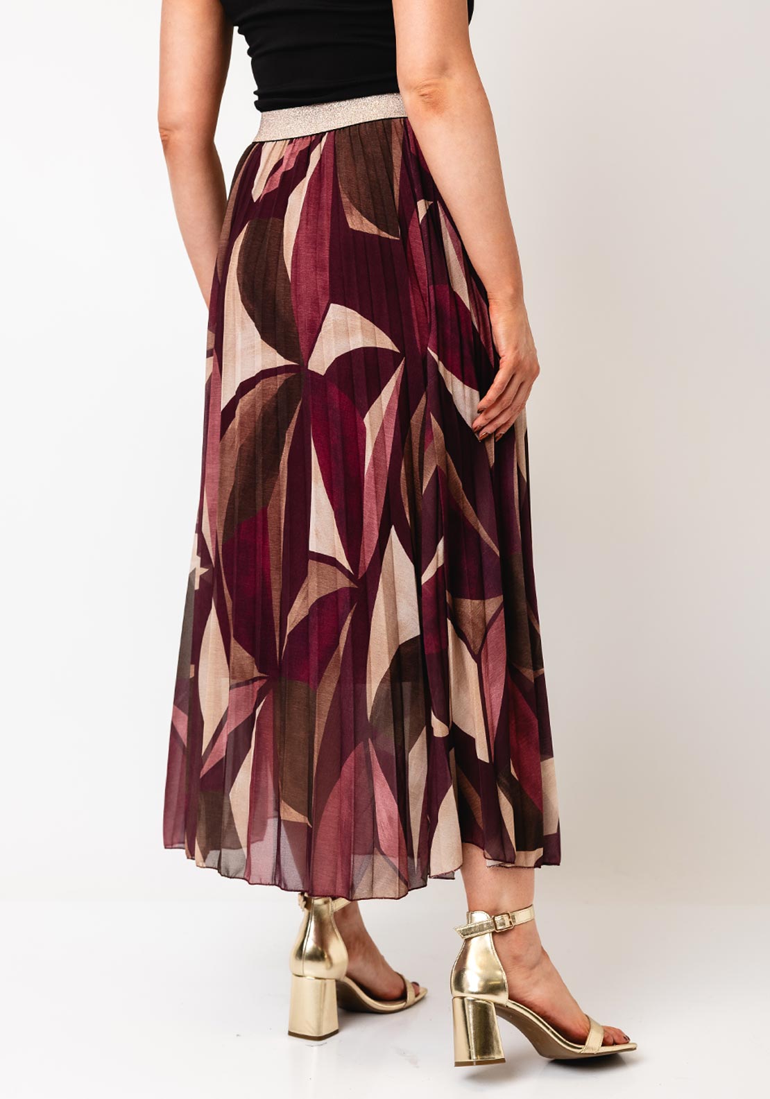 Serafina Collection One-Size Autumnal Print Pleated Midi Skirt, Wine