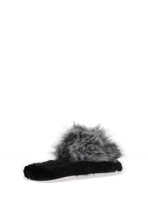 LADIES SLIPPERS
