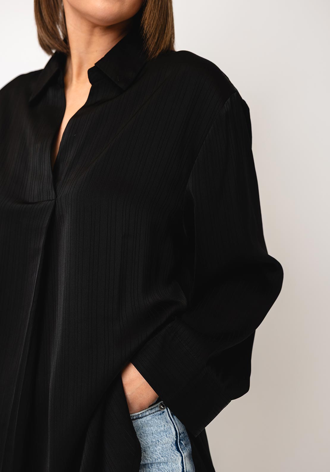 Serafina V-Neck Relaxed Blouse, Black