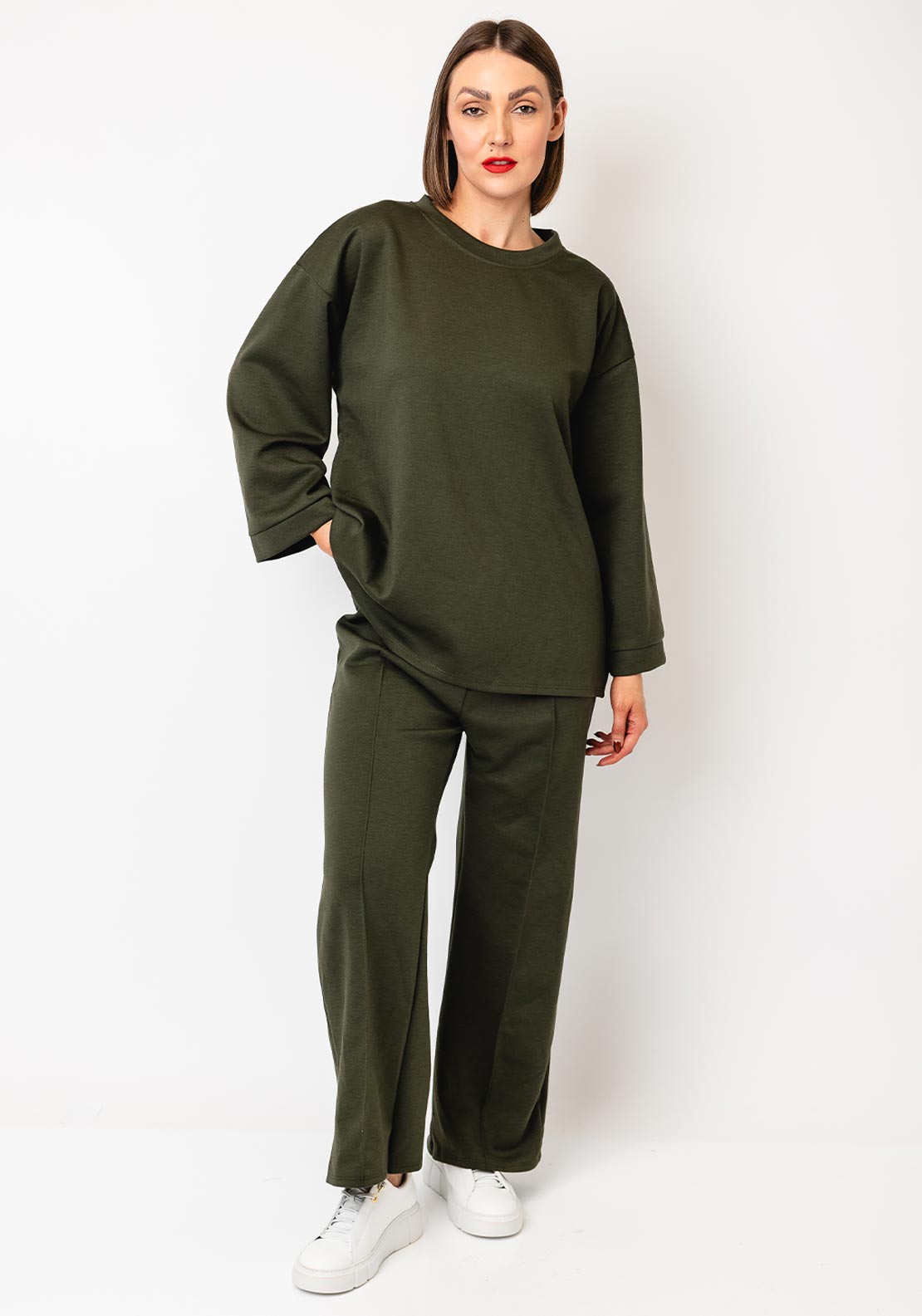 LEISURE SUIT