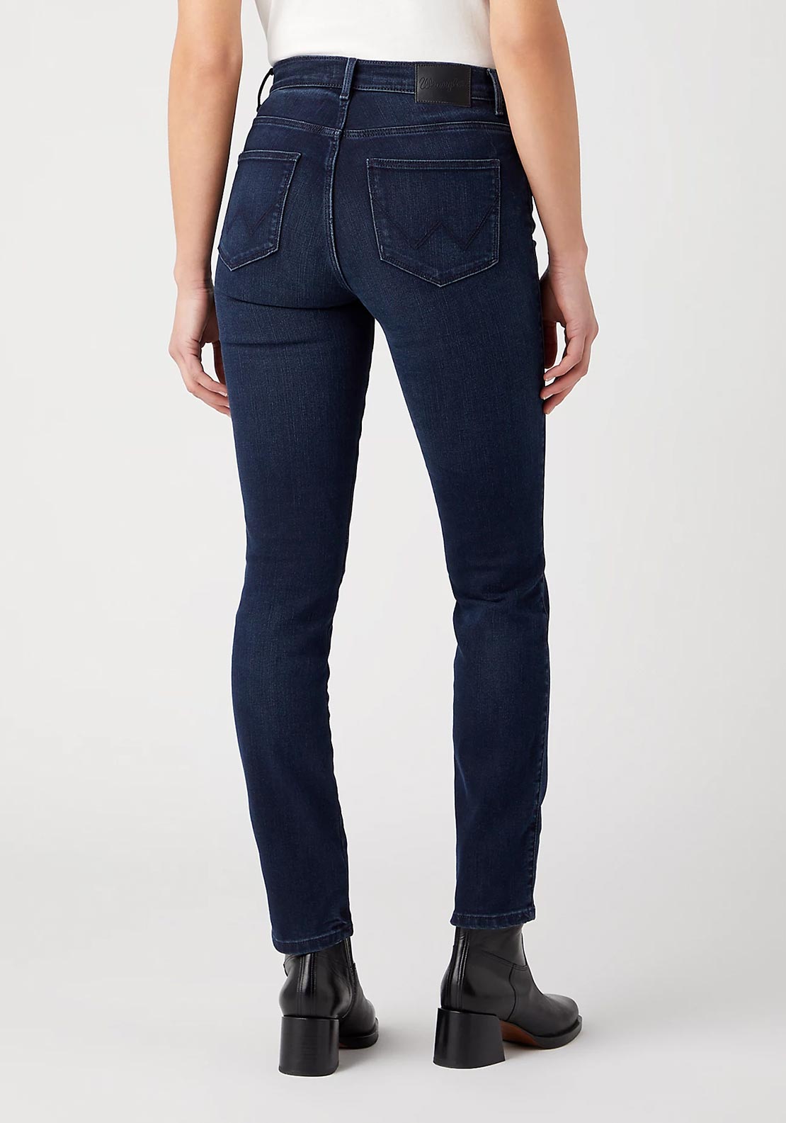 Wrangler Body Bespoke Slim Leg Jean, Kourt Denim