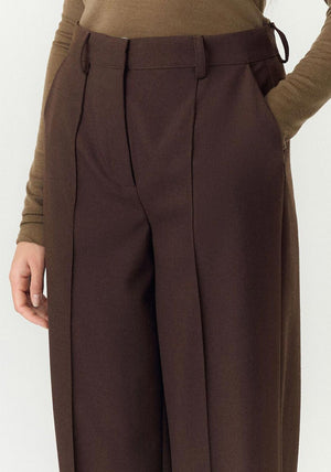 YAS Riu Straight Leg Trousers, Brown