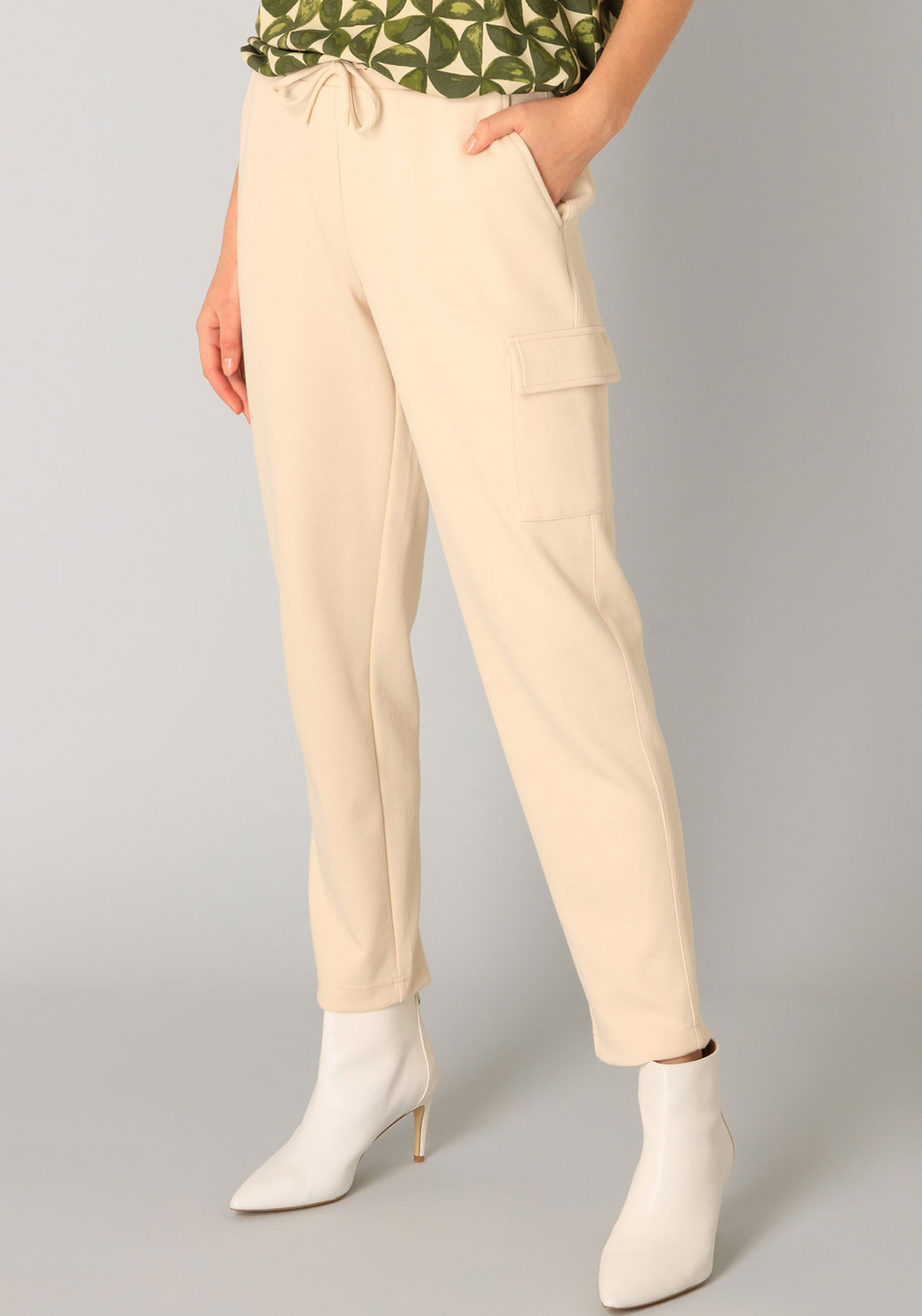 Yest Rillia Pocket Detail Slim Leg Joggers, Beige