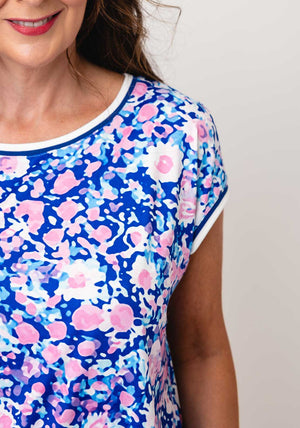 Yew Blurred Print Ribbed Trim Top, Blue and Pink