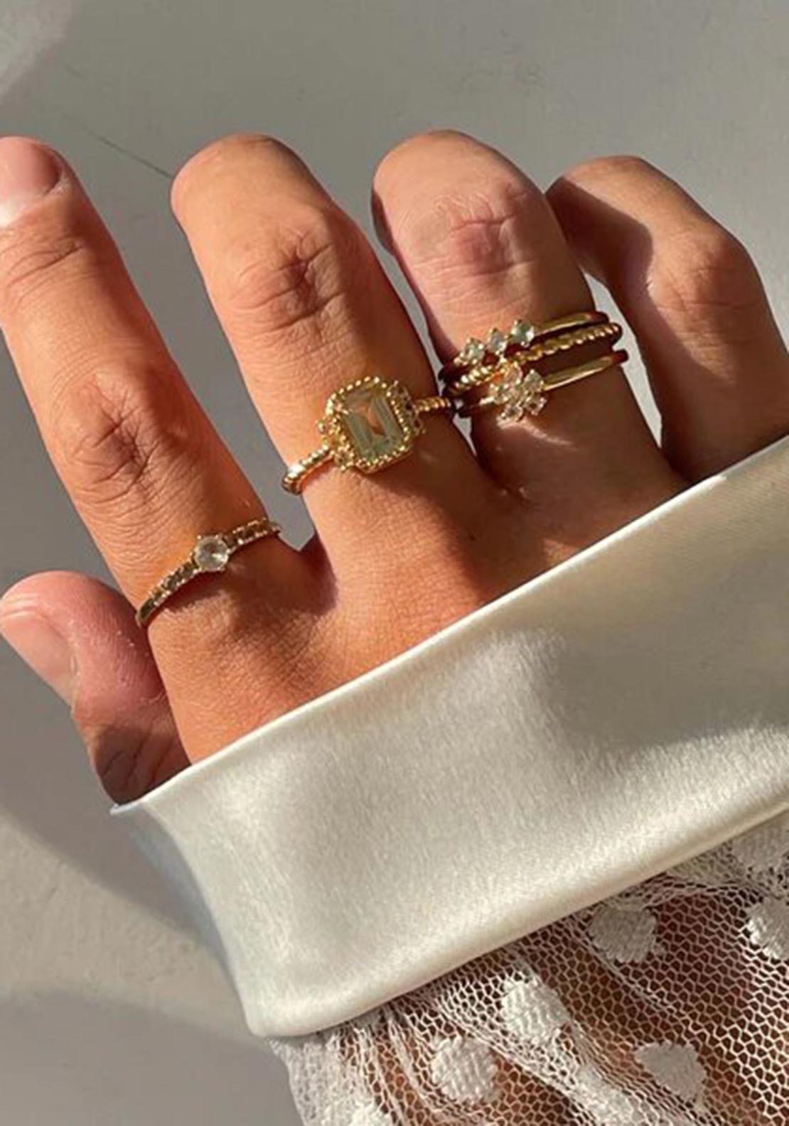 24Kae Rectangular Stone Ring, Gold Size 54
