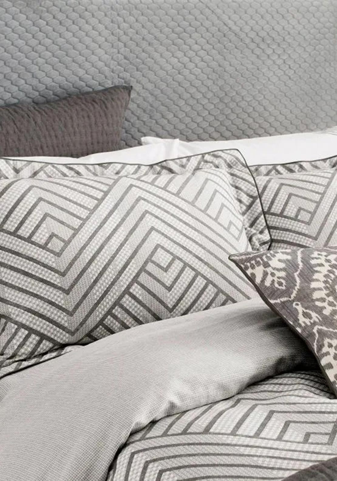 Bedeck Kayah Print Oxford Pillowcase, Charcoal
